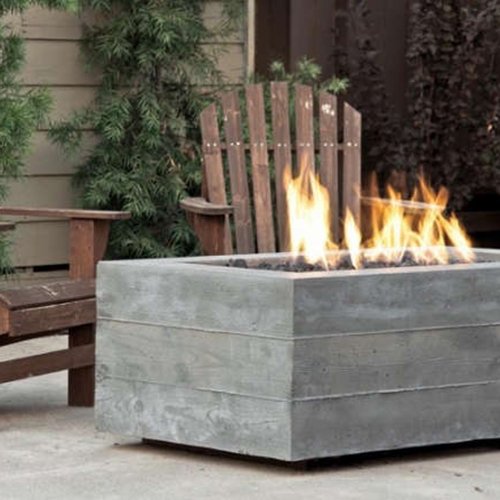 Concrete fire pit