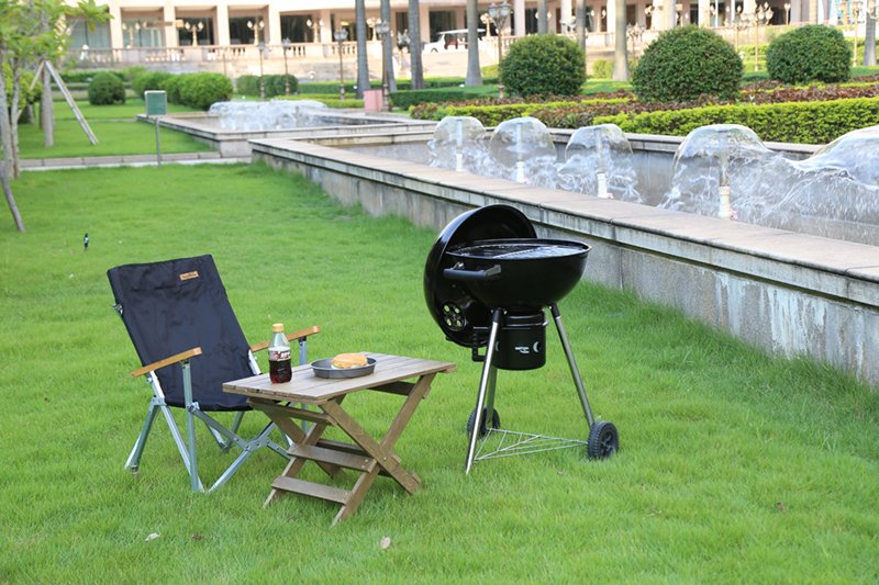 charcoal kettle grill for backyard