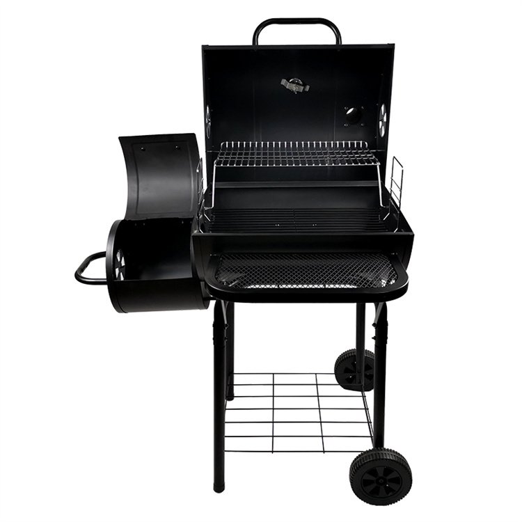 Charcoal Offset Smoker in Black