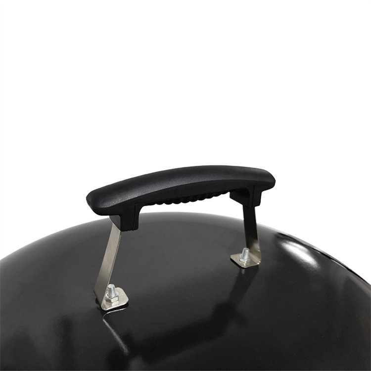 Porcelain-enameled 22inch kettle charcoal grill