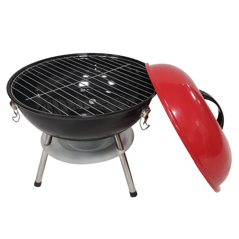 kettle charcoal grill in black