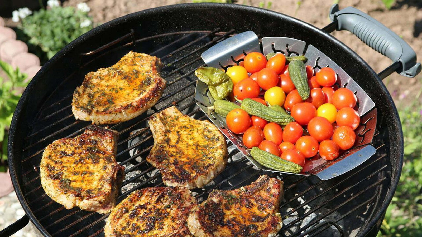 https://yeenegrills.com/wp-content/uploads/2022/05/barbecue-grill-accessory.jpg
